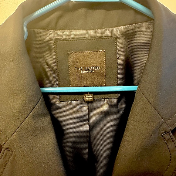 The Limited - Picture 1 of 3